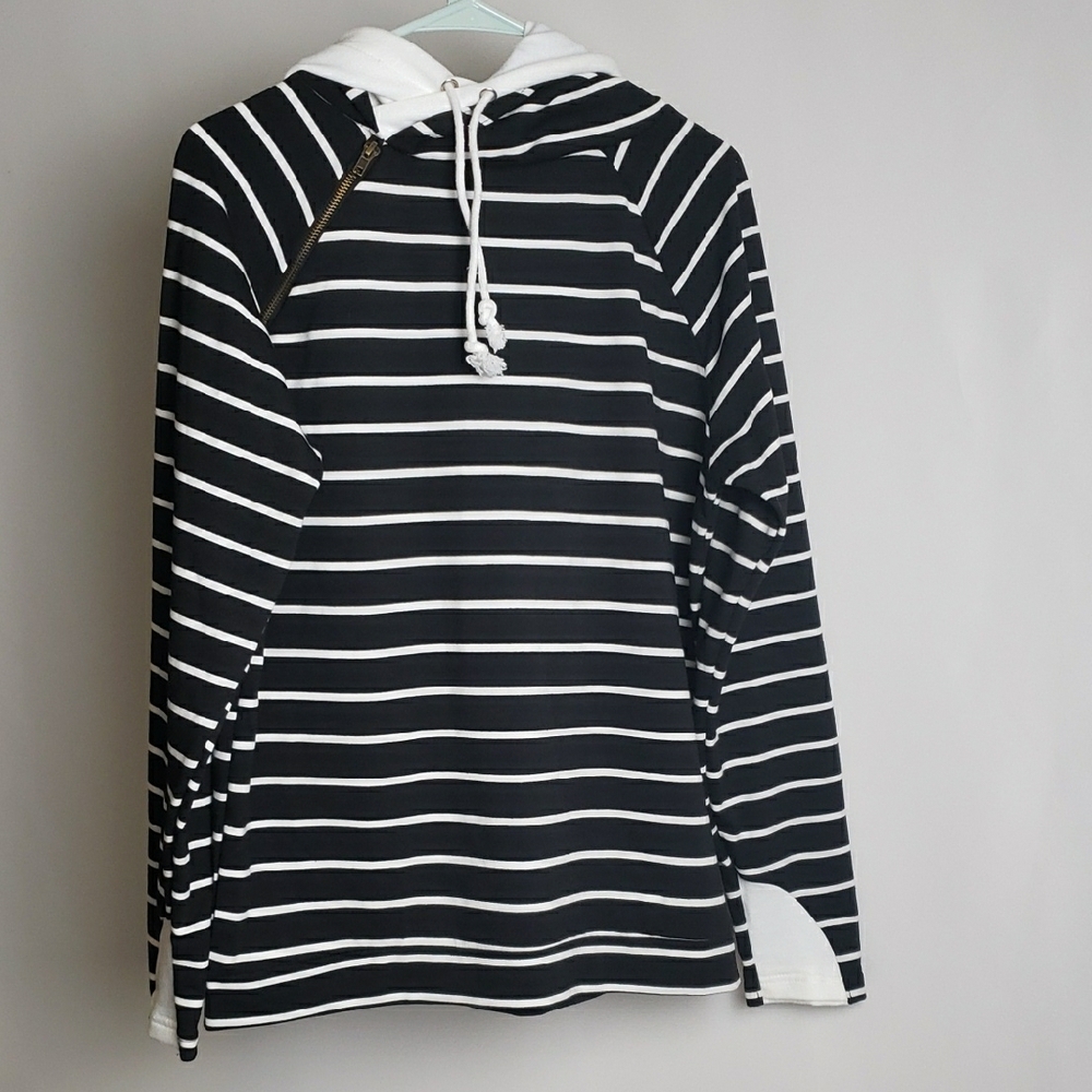 Black and White Striped Collar Hooded Sweatshirt